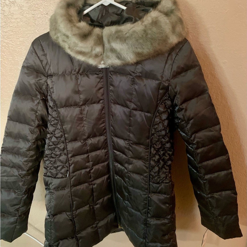 Laundry By Shelli Segal Black Puffer Jacket with Faux Fur Collar